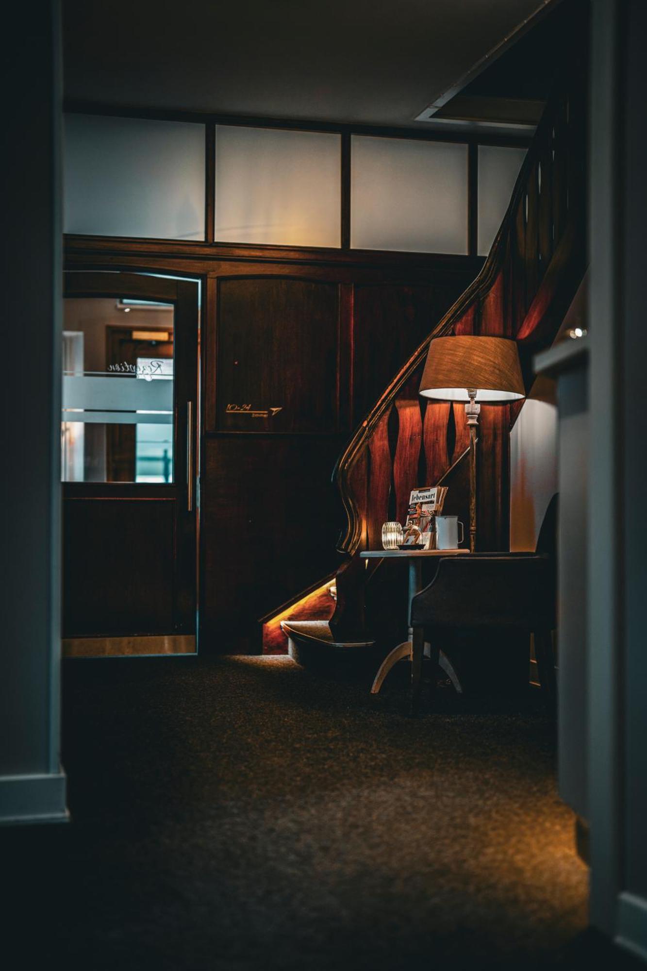 Hotel Kuehl 노이뮌스터 외부 사진