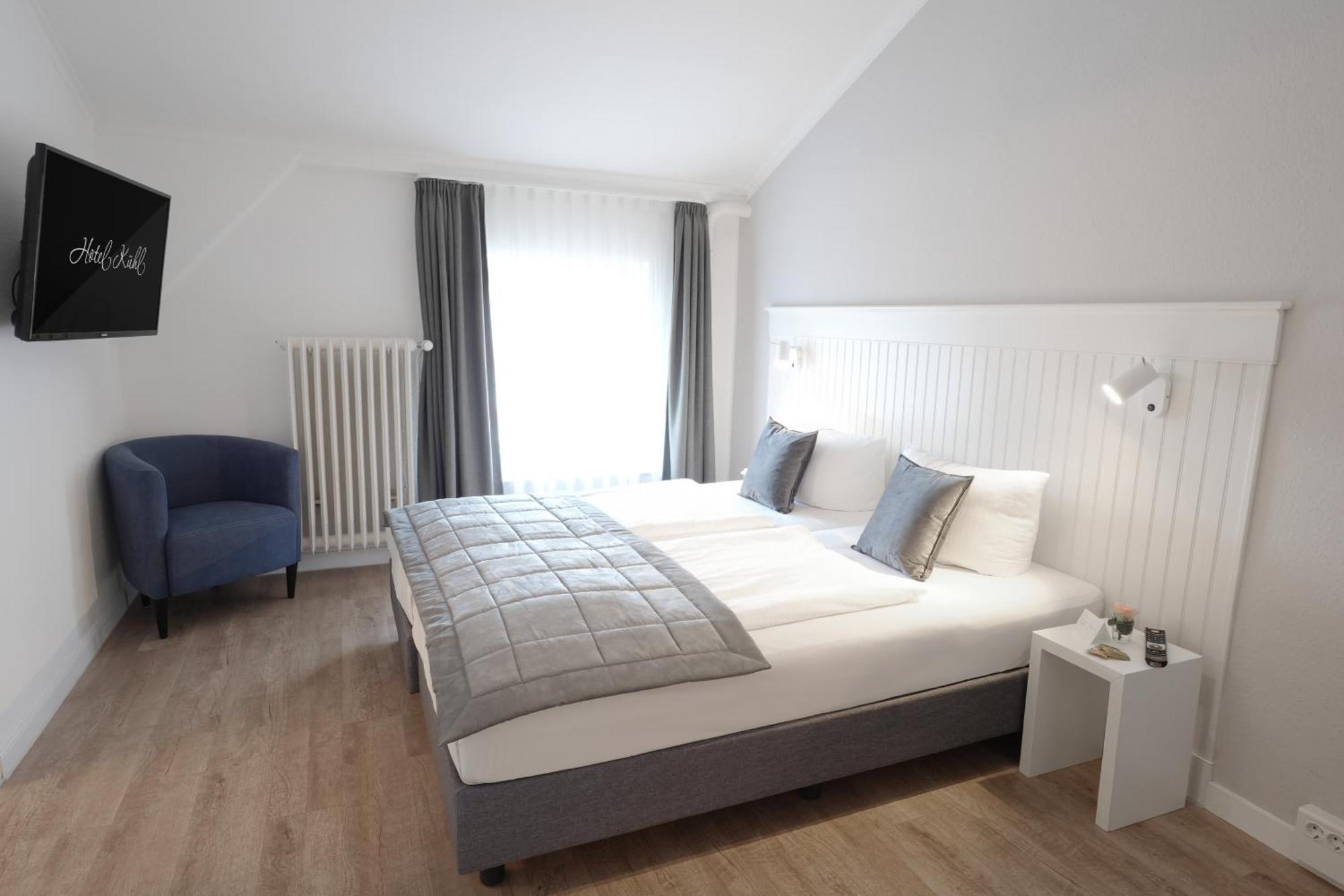 Hotel Kuehl 노이뮌스터 외부 사진
